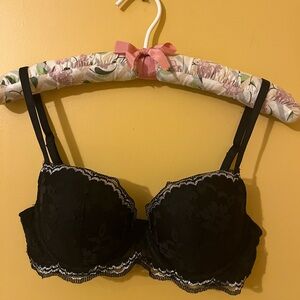 Victoria’s Secret Dream Angels Lined Lace Demi Bra!